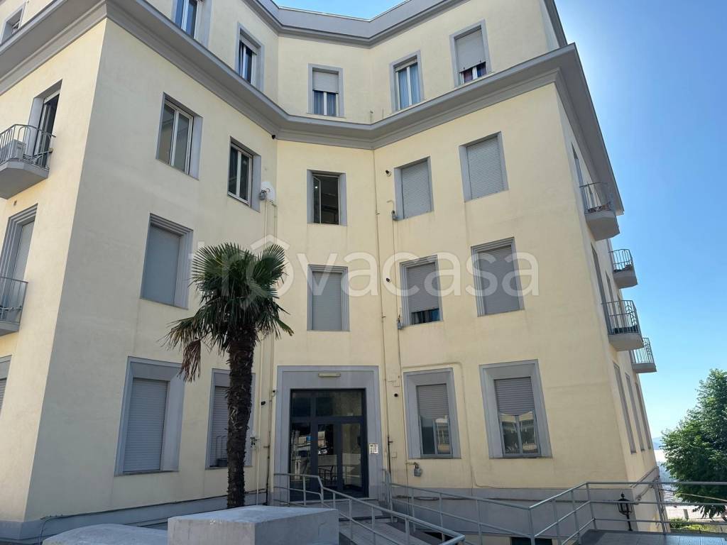 appartamento in affitto a Napoli in zona Posillipo