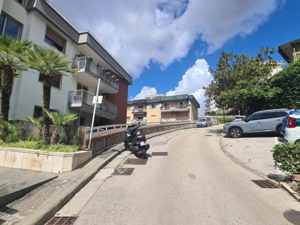 appartamento in affitto a Napoli in zona Bagnoli