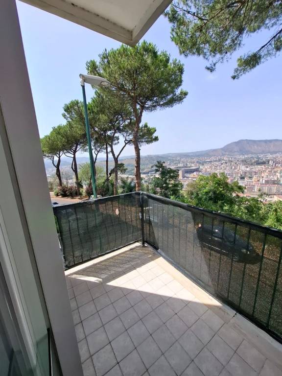 appartamento in affitto a Napoli in zona Posillipo