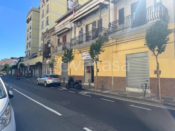 trivano in affitto a Napoli in zona San Giovanni a Teduccio
