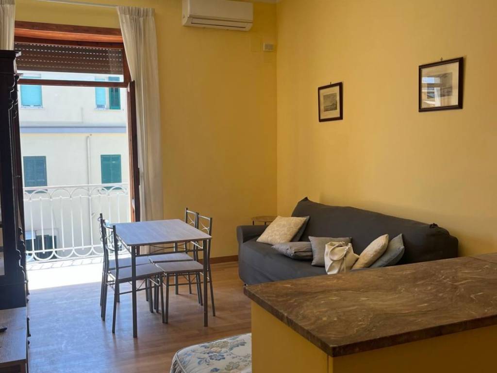 appartamento in affitto a Napoli in zona Bagnoli