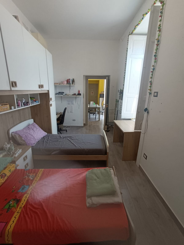 appartamento in affitto a Napoli in zona Stella