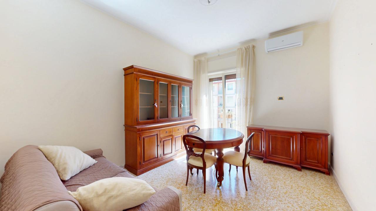 appartamento in affitto a Napoli in zona Stella