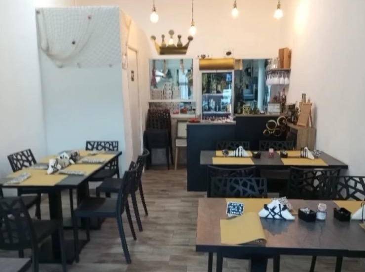 negozio in affitto a Napoli in zona Soccavo
