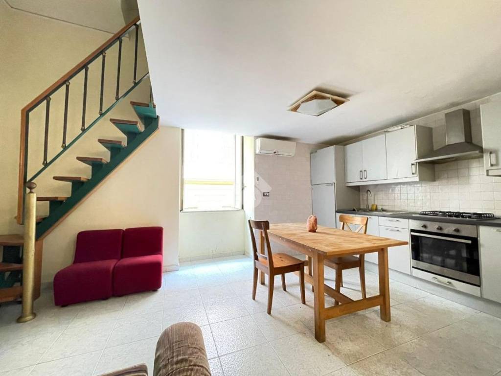 appartamento in affitto a Napoli