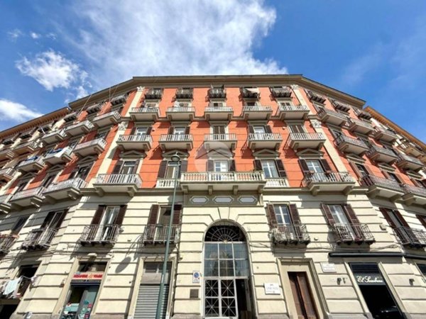 appartamento in affitto a Napoli in zona Chiaia