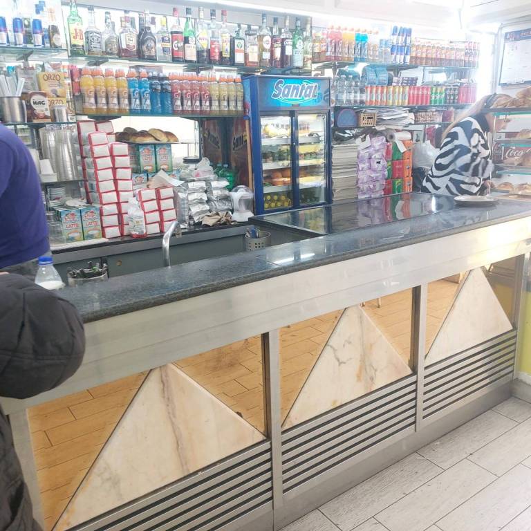 negozio in affitto a Napoli in zona Pendino / San Giuseppe