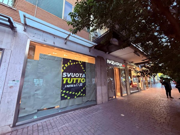 locale commerciale in affitto a Napoli in zona Soccavo