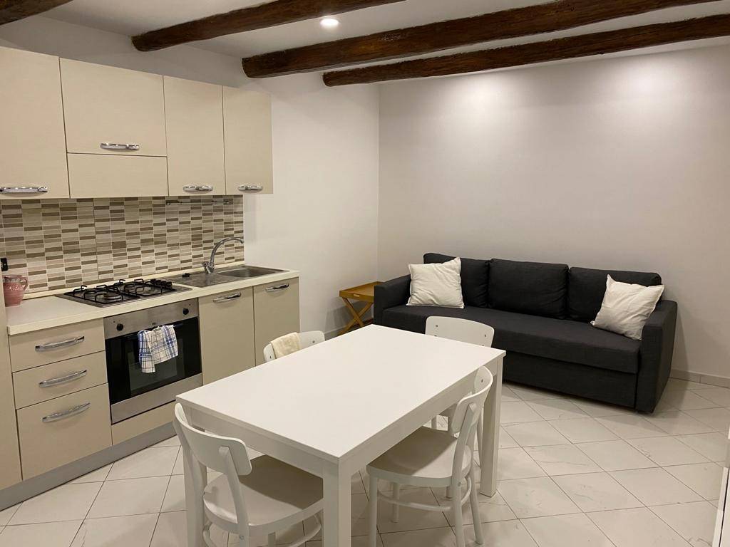 appartamento in affitto a Napoli