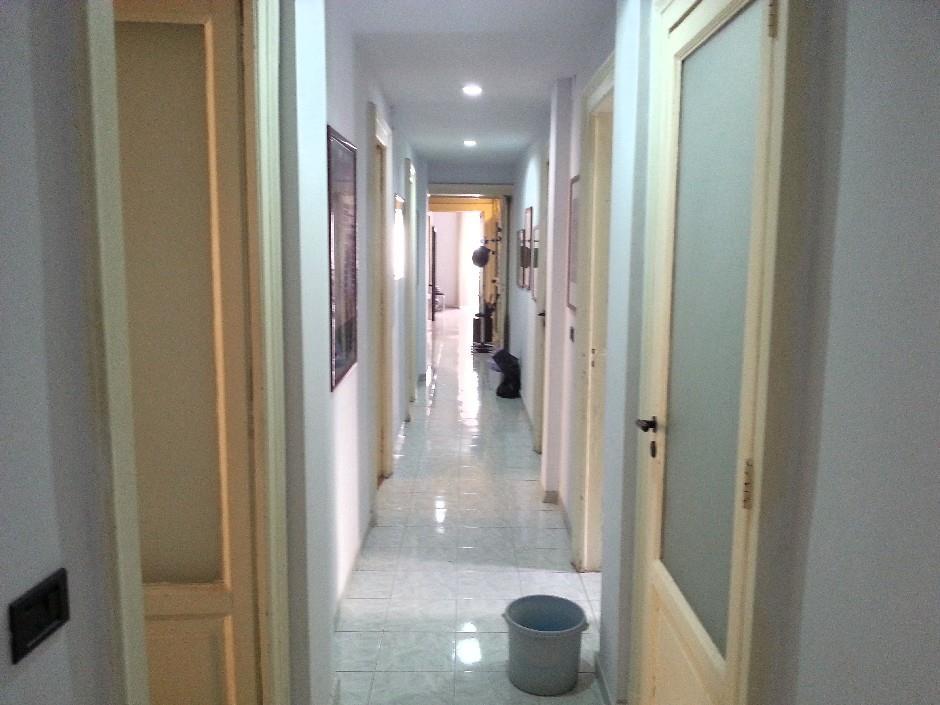 ufficio in affitto a Napoli in zona Chiaia