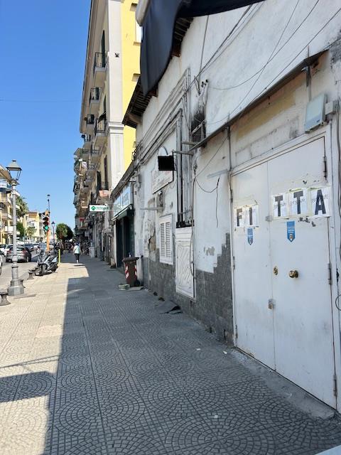 locale commerciale in affitto a Napoli in zona Chiaiano