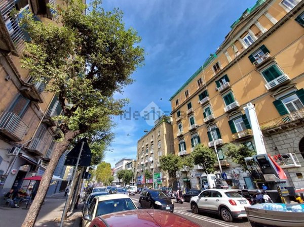 appartamento in affitto a Napoli in zona Stella