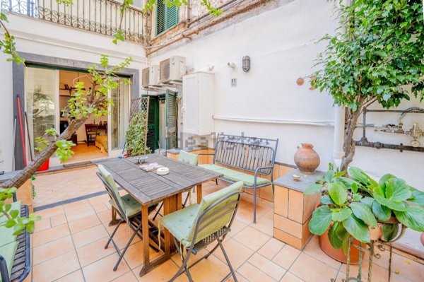 appartamento in affitto a Napoli in zona San Ferdinando