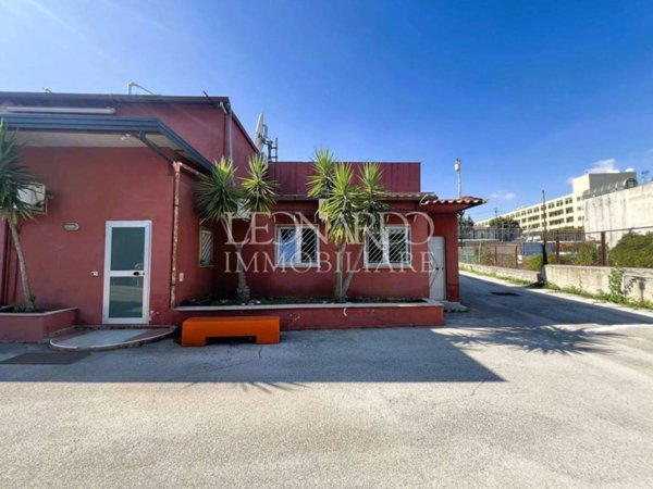 ufficio in affitto a Napoli in zona Capodichino