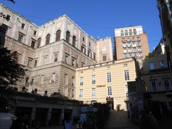 appartamento in affitto a Napoli in zona Chiaia
