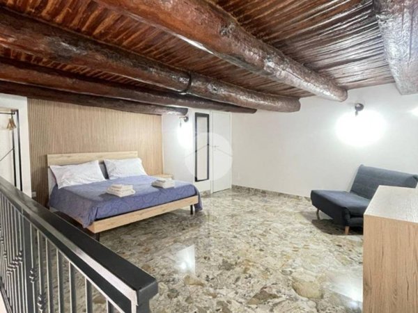 appartamento in affitto a Napoli in zona Stella