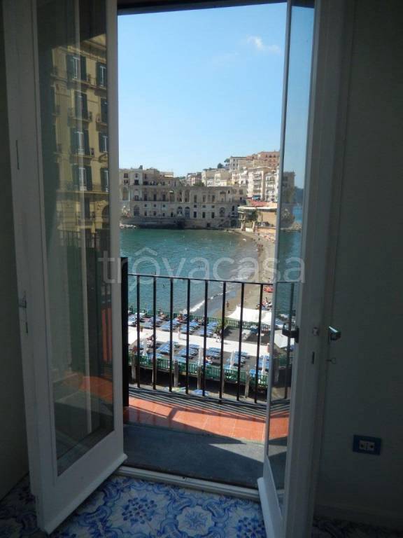 appartamento in affitto a Napoli in zona Posillipo