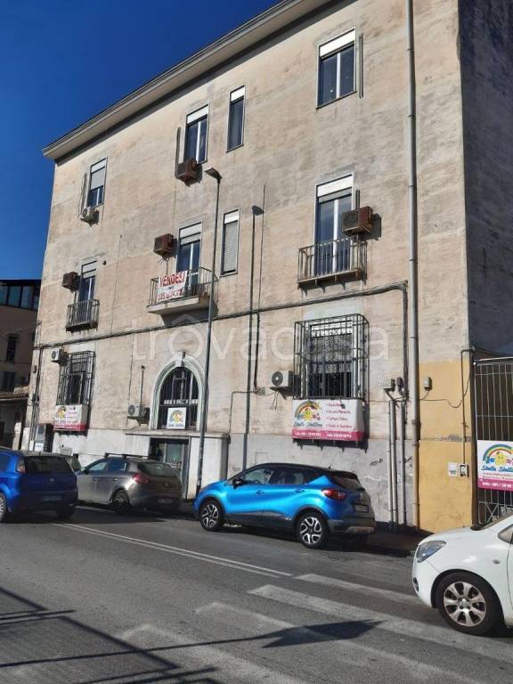 ufficio in affitto a Napoli in zona Bagnoli