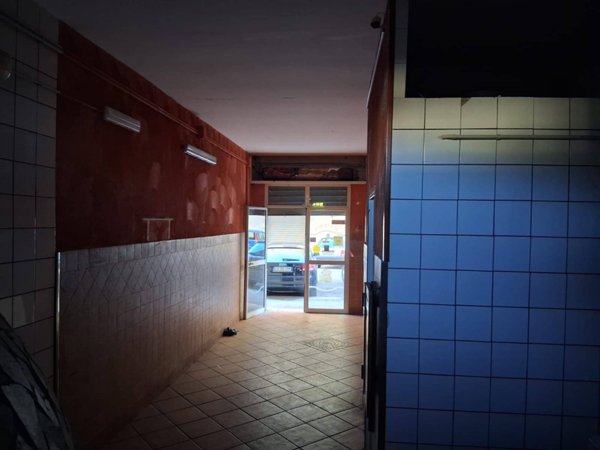 locale commerciale in affitto a Napoli in zona Pianura