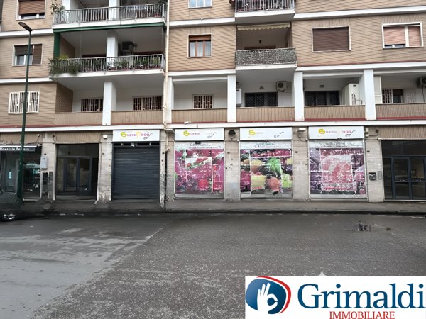 locale commerciale in affitto a Napoli in zona Soccavo