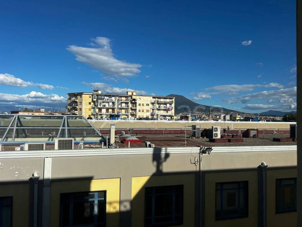 ufficio in affitto a Napoli in zona San Giovanni a Teduccio