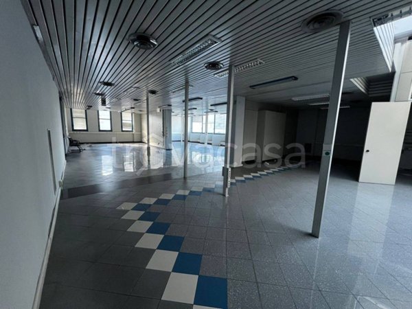 ufficio in affitto a Napoli in zona San Giovanni a Teduccio