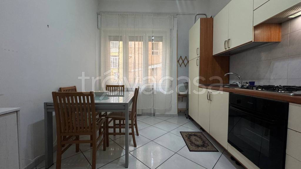 appartamento in affitto a Napoli in zona Chiaia