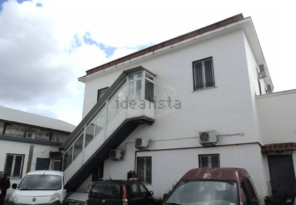 ufficio in affitto a Napoli in zona Zona Industriale-Ferrovia