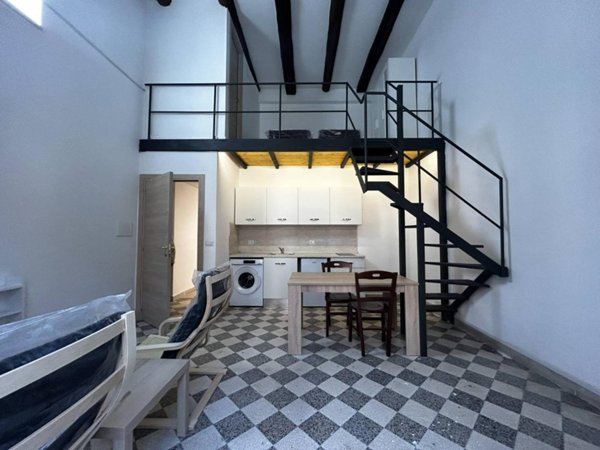 appartamento in affitto a Napoli in zona Stella