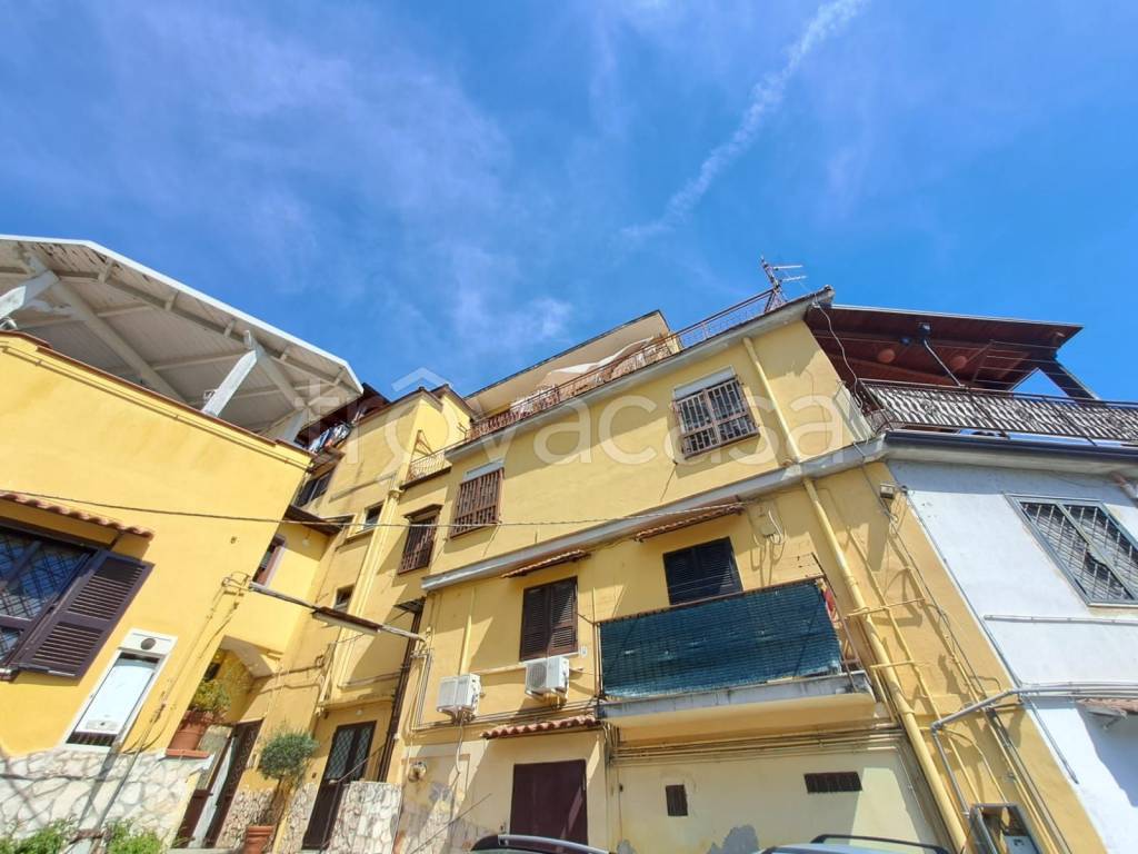 appartamento in affitto a Napoli in zona Capodimonte / Colli Aminei