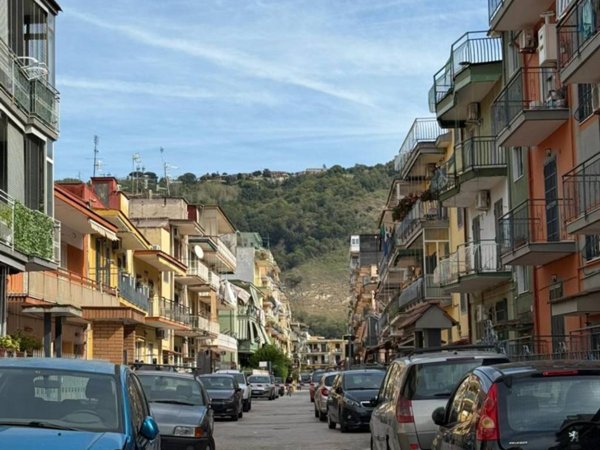appartamento in affitto a Napoli in zona Pianura