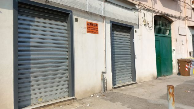 negozio in affitto a Napoli in zona Vicaria
