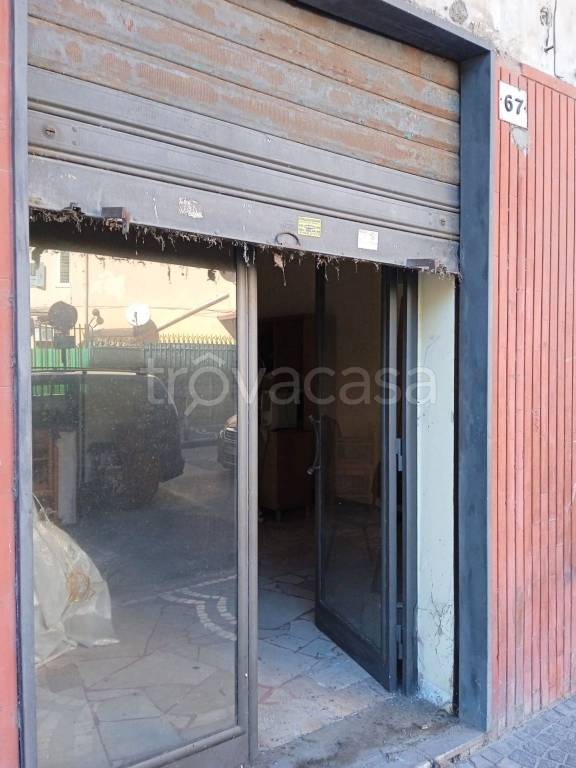 negozio in affitto a Napoli in zona Piscinola