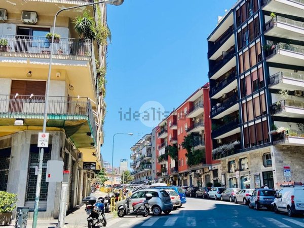 appartamento in affitto a Napoli in zona Chiaia