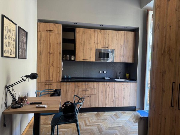 appartamento in affitto a Napoli in zona Stella
