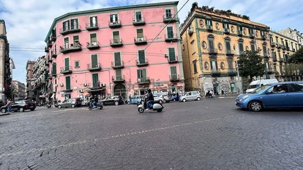 appartamento in affitto a Napoli in zona Stella