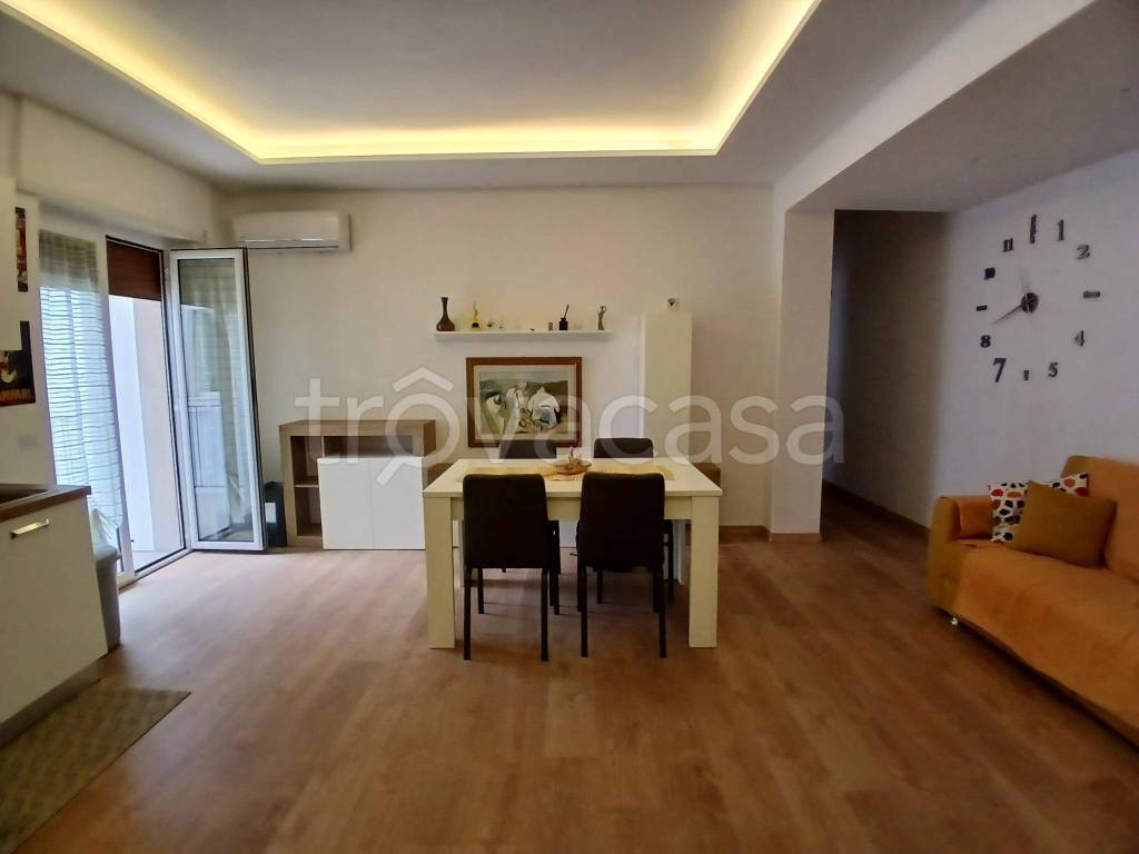 appartamento in affitto a Napoli