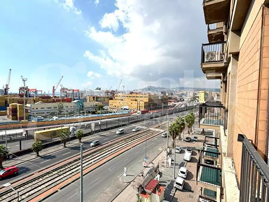 ufficio in affitto a Napoli in zona Porto