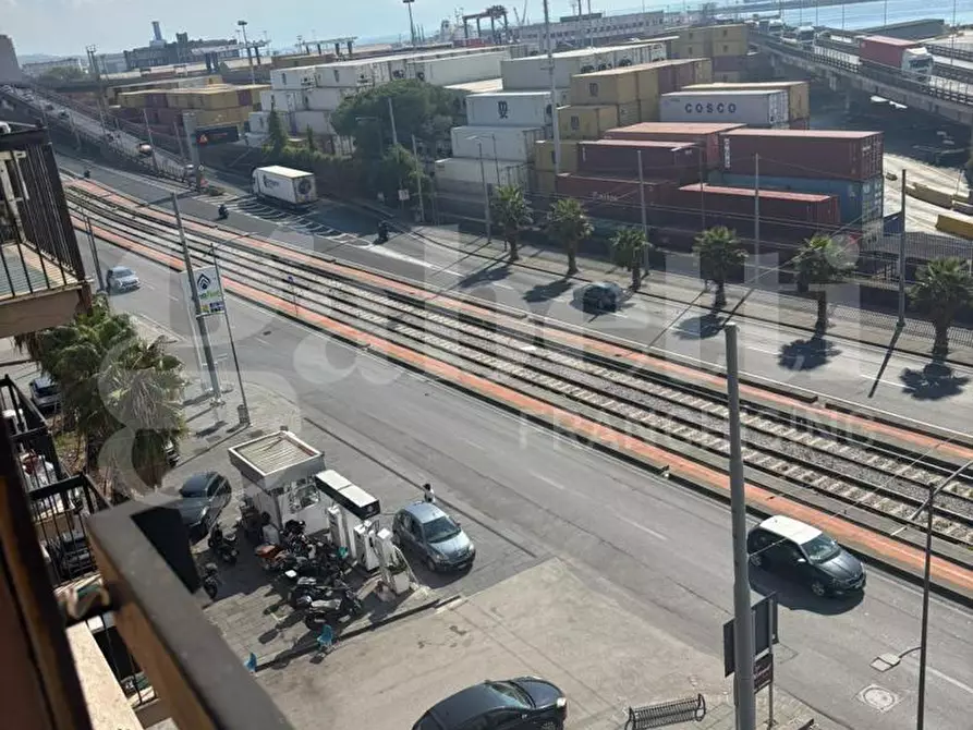 ufficio in affitto a Napoli in zona Porto