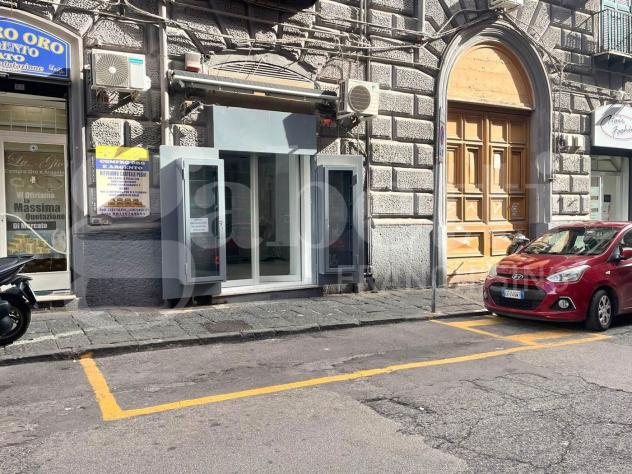 locale commerciale in affitto a Napoli