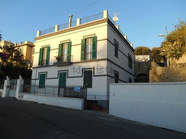 appartamento in affitto a Napoli in zona Posillipo