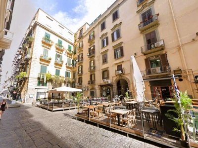 appartamento in affitto a Napoli in zona Chiaia