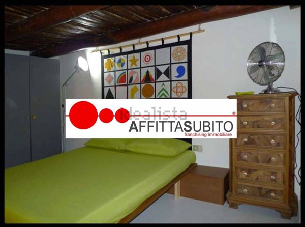 appartamento in affitto a Napoli in zona Chiaia