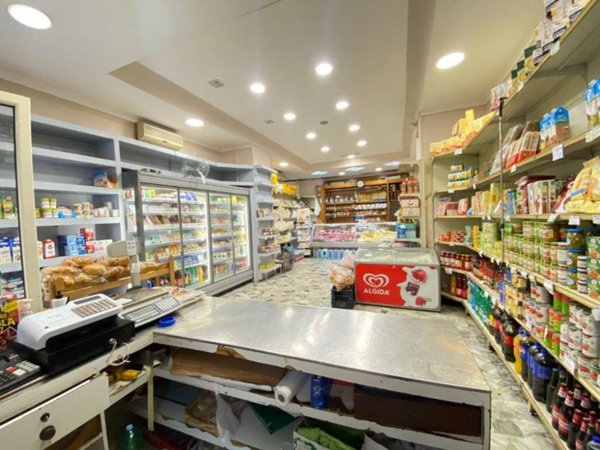 negozio in affitto a Napoli in zona Secondigliano
