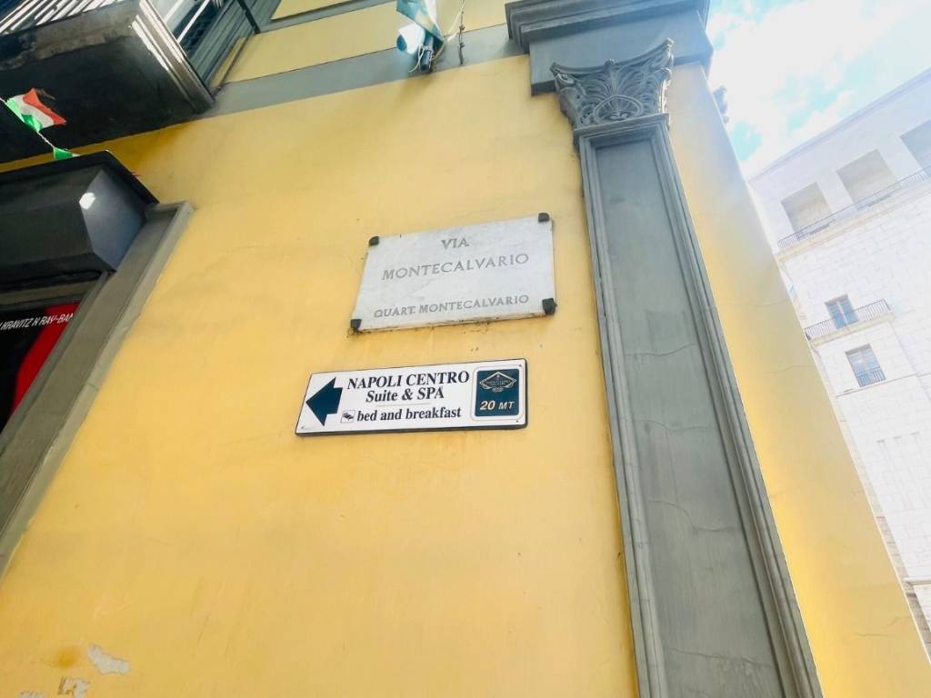 monolocale in affitto a Napoli in zona Montecalvario