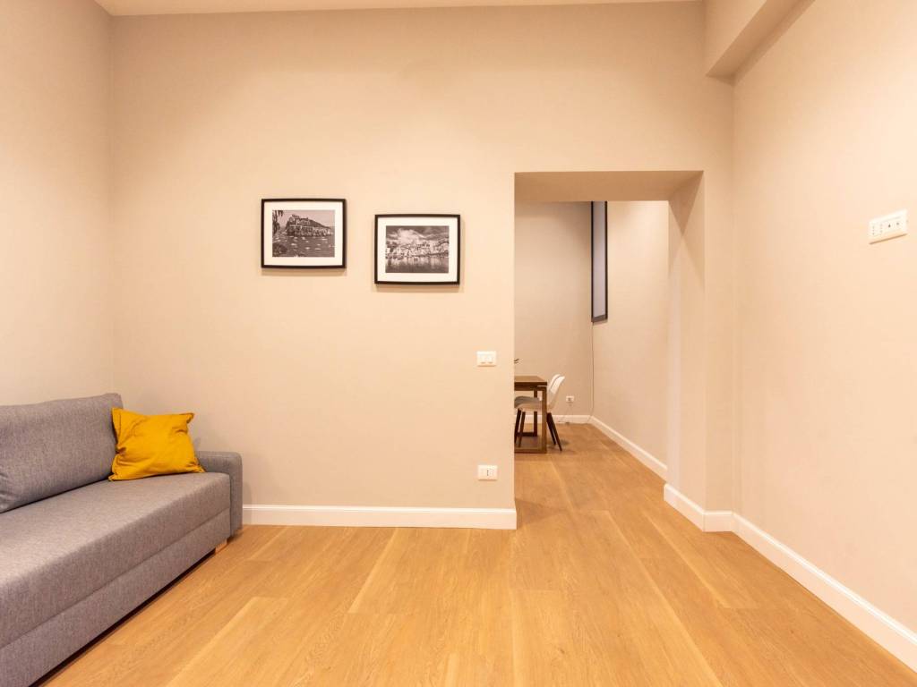 appartamento in affitto a Napoli in zona Chiaia