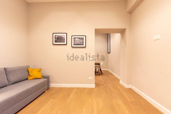 appartamento in affitto a Napoli in zona Chiaia