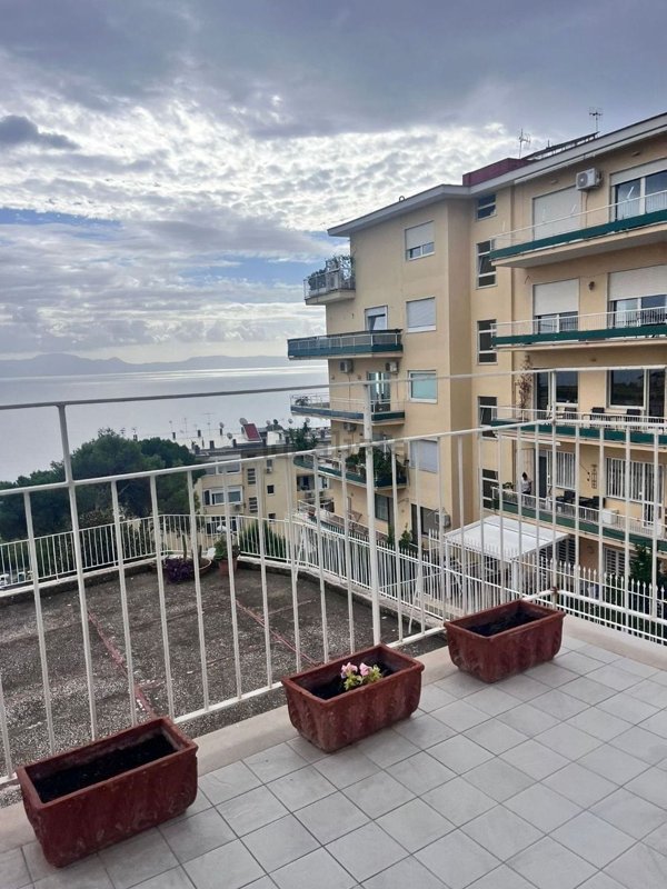 appartamento in affitto a Napoli in zona Posillipo