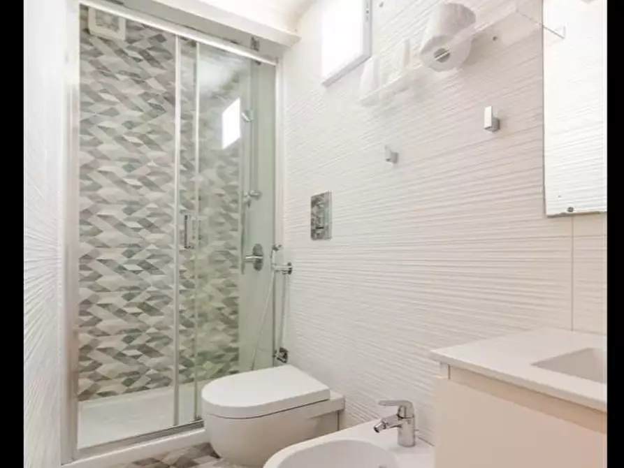 appartamento in affitto a Napoli in zona Chiaia