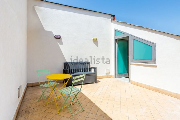 appartamento in affitto a Napoli in zona Pendino / San Giuseppe